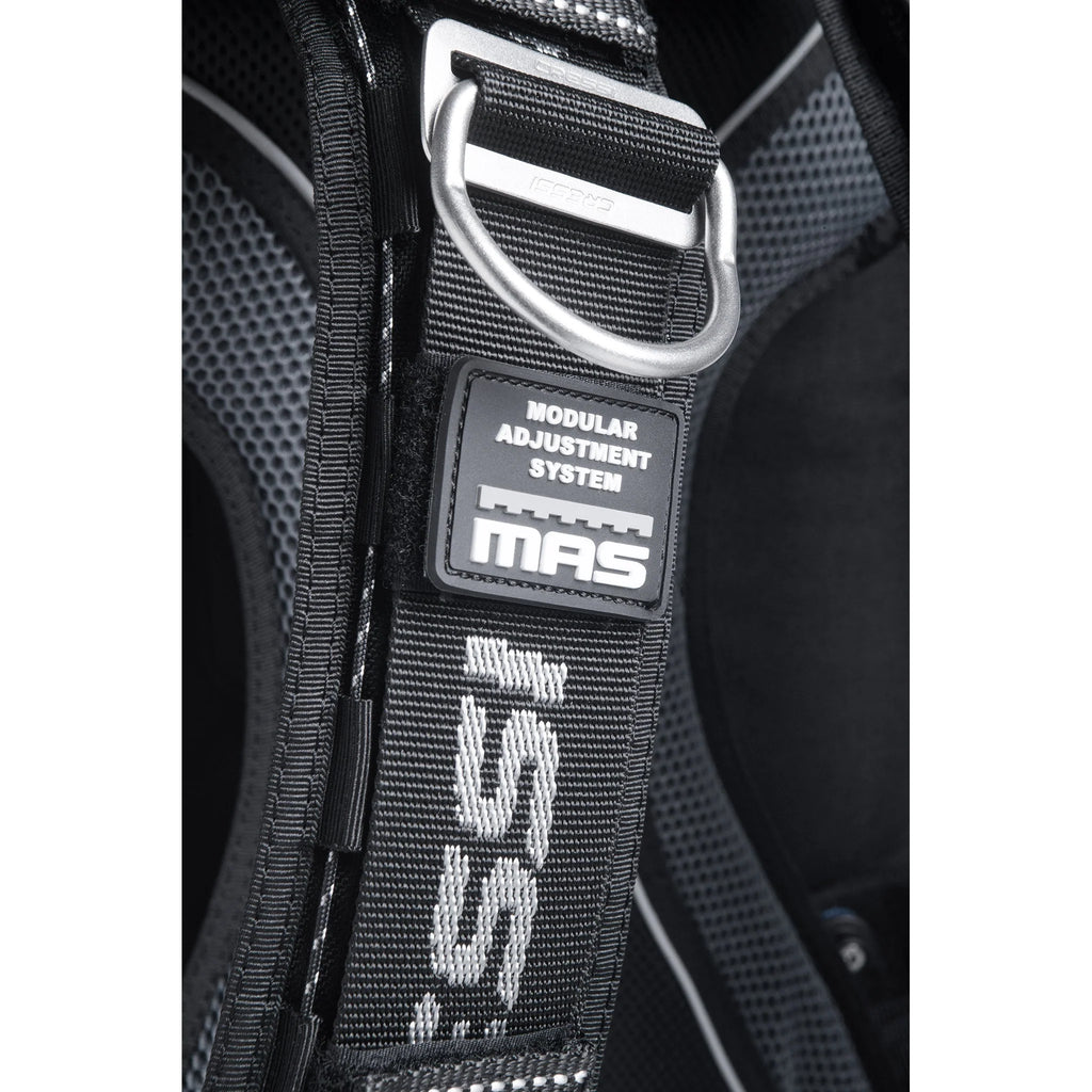 Cressi Aquawing Plus Back Inflation BCD | Cressi Diving Gear Canada.