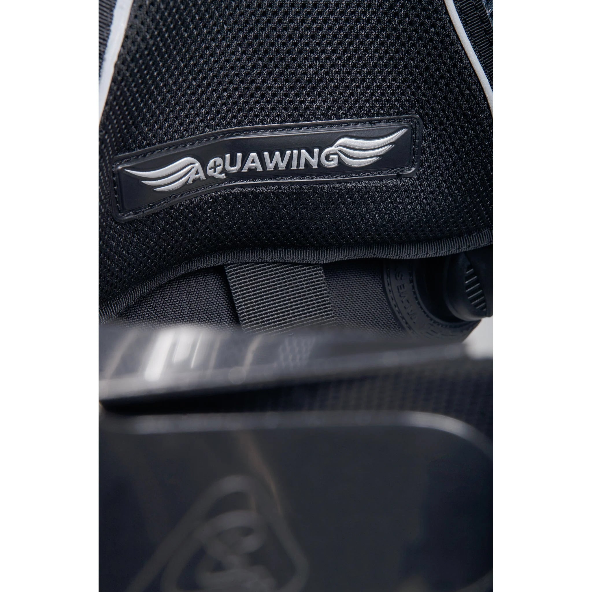 Cressi Aquawing Plus Back Inflation BCD | Cressi Diving Gear Canada.