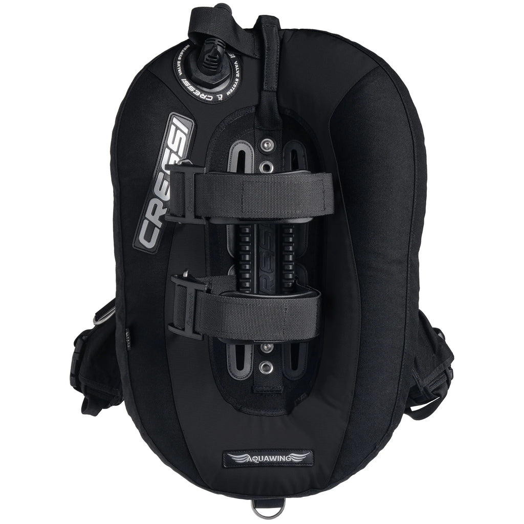 Cressi Aquawing Plus Back Inflation BCD | Cressi Diving Gear Canada.