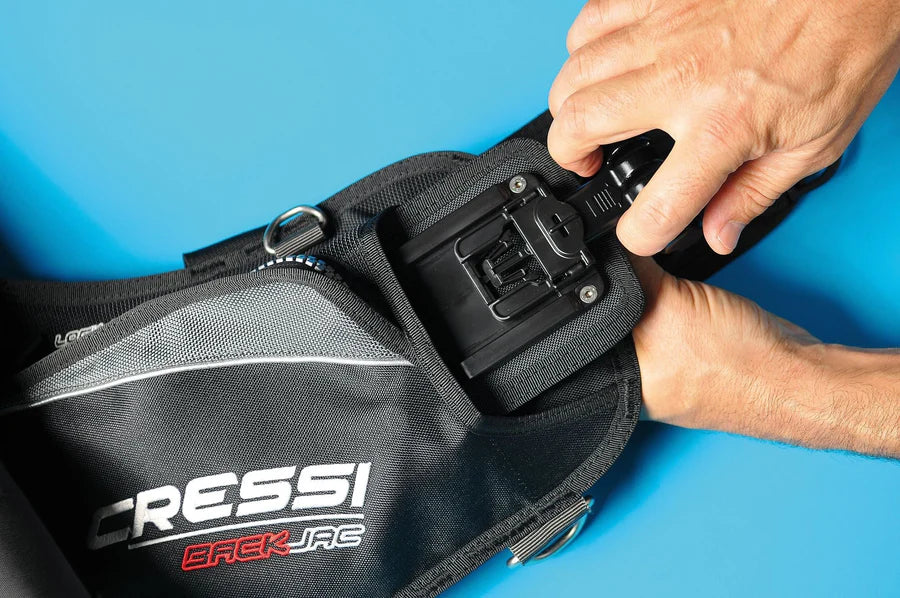 Cressi Flat Lock 10 lbs (4.5kg) Weight Pocket - Single Pocket | Cressi Diving Gear Canada.