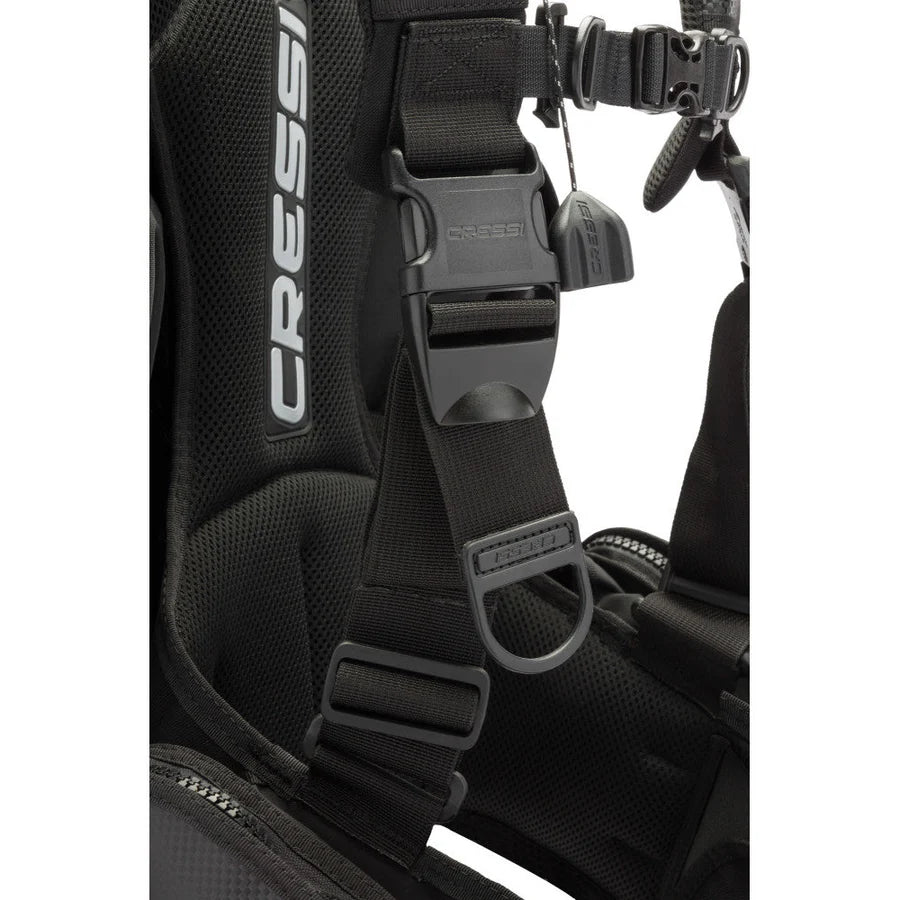 Cressi Commander Evo Back Inflation BCD | Cressi Diving Gear Canada.
